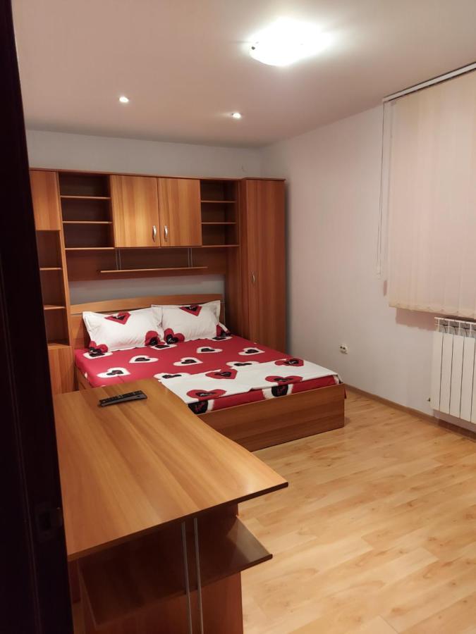 Bya Appartement Iasi Buitenkant foto
